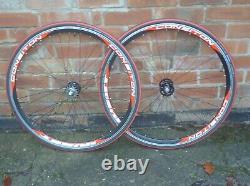 CONSITON QUEST DOUBLE FIXED TRACK WHEELS, 700 x 23 LUGANO TYRES