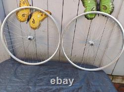 Pair of Halo Retro Wheels Complete. Comes with Suntour skewers