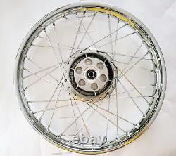 Jante de roue complète Zündapp Rim 517-15.902 C 50 Sport Type 529 1ère Série