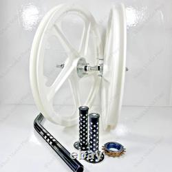 Jeu de roues complet BMX BICYCLETTE 20 Sport Rim BLANC + tige de selle + pignon 16T