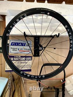 NOUVELLES, ROUES DE PISTE SATURAE PISTA CLINCHER, OU VÉLO FIXIE AVEC PNEUS ET CHAMBRES À AIR