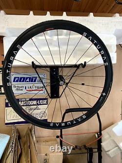 NOUVELLES, ROUES DE PISTE SATURAE PISTA CLINCHER, OU VÉLO FIXIE AVEC PNEUS ET CHAMBRES À AIR