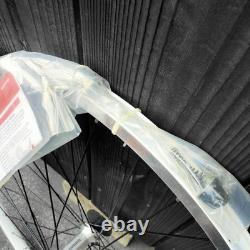 Roue complète SHIMANO 26 pouces jante blanche