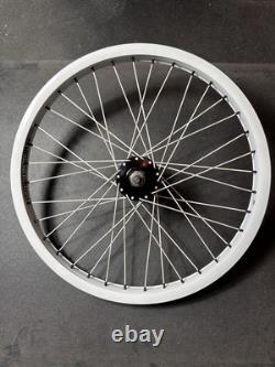 Roues complètes Suzue Hub Hoffman Rim
